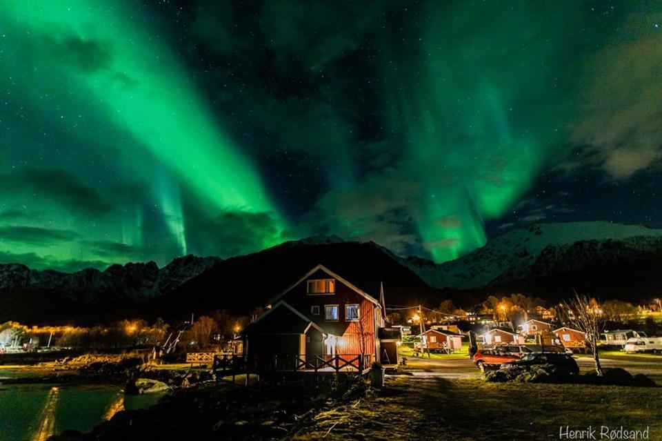 Toftenes Sjohuscamping Alsvåg Extérieur photo